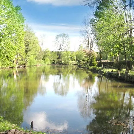 Camping Le Grand Paris 4*
