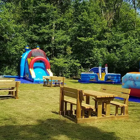 Camping Le Grand Paris 4* Nesles-la-Vallée